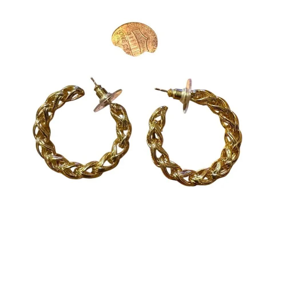 Kendra Scott Twisted Ribbon Oval Hoop Earrings